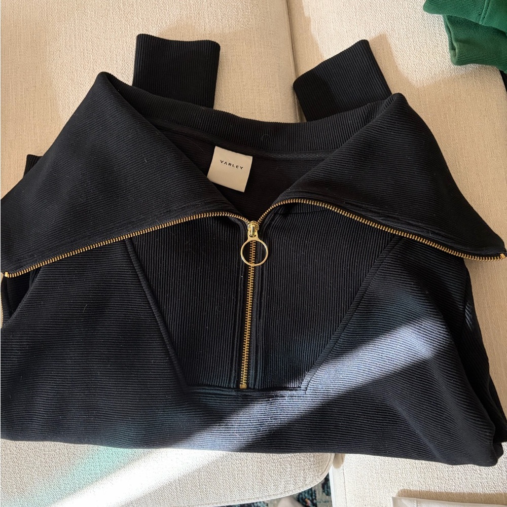 Varley Black Ribbed quarter zip with Gold Zipper